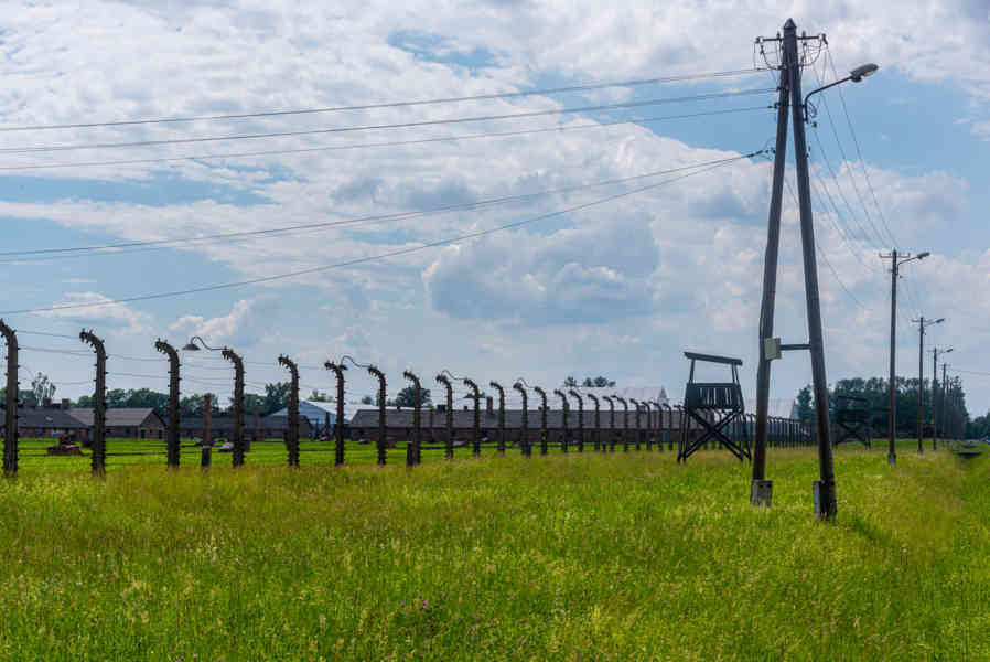 Polonia 059 - Auschwitz ll-Birkenau.jpg